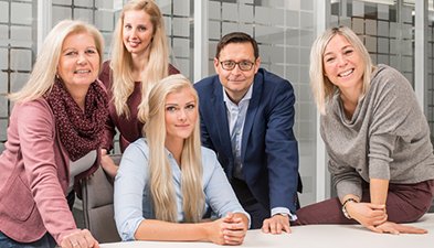 Ansprechpartner-desk.jpg
